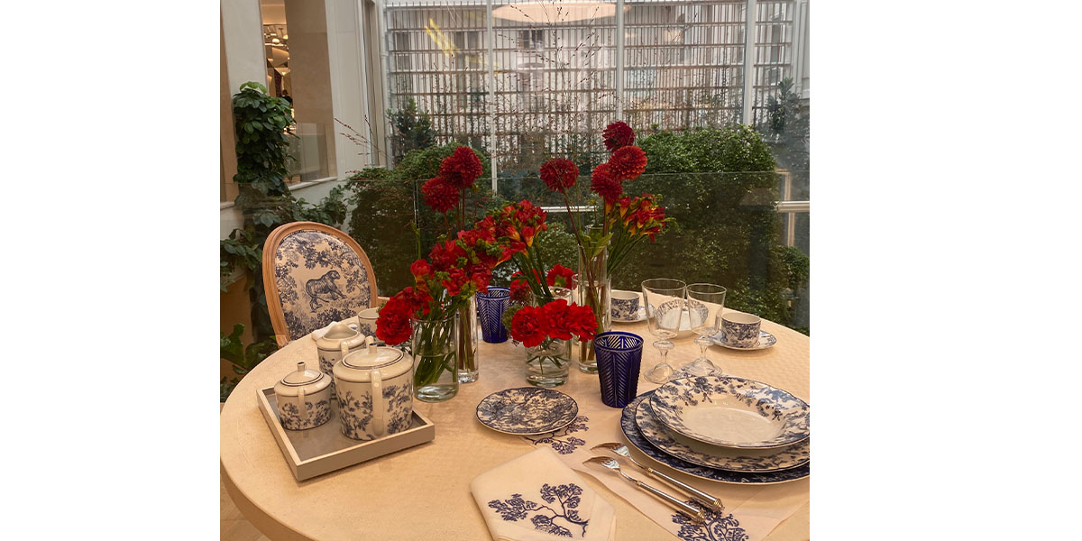 Dior Ave Montaigne table wear