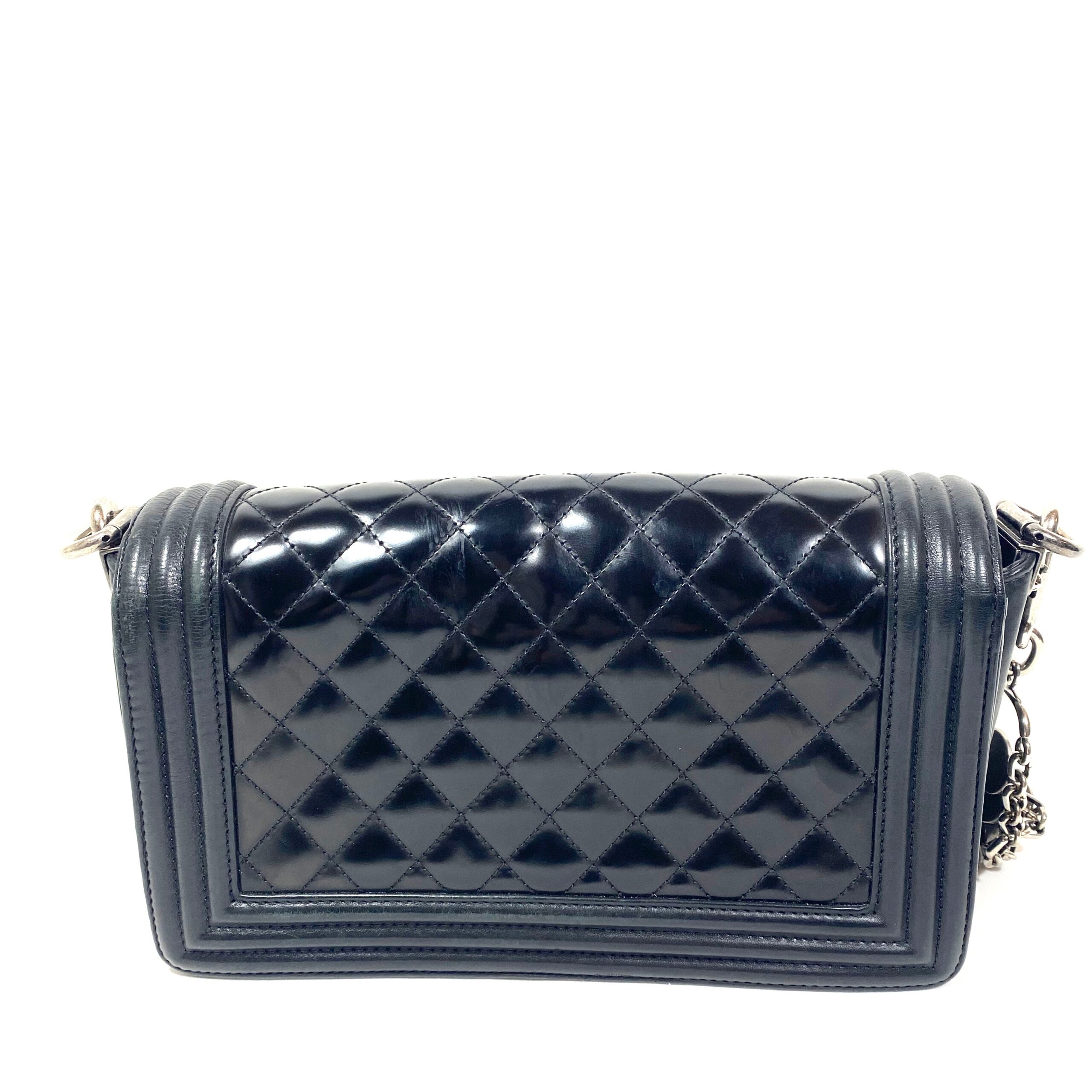 CHANEL Old Medium BOY Caviar Chevron Flap Bag with GHW Excellent Retail  6600  Trường THPT Anhxtanh