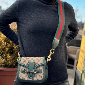 Gucci designern bags on model