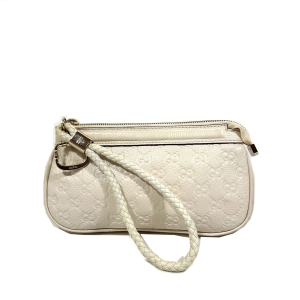 GUCCI GUCCISSIMA HORSEBIT WRISTLET POCHETTE  IN ECRU GG EMBOSSED LEATHER