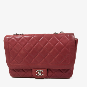 CHANEL VINTAGE JUMBO DIANA FLAP BAG IN QUILTED RED LEATHER