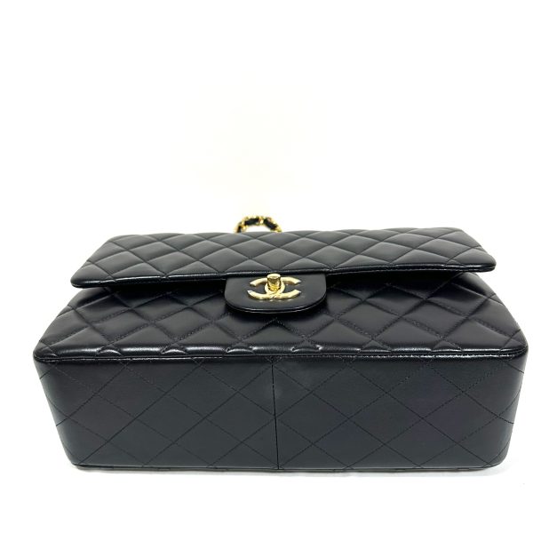 Chanel jumbo Double flap axelväska i kviltad svart lammläder - Bild 7