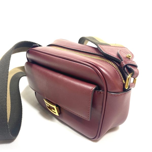 Fendi grace crossbody kameraväska i vinrött läder - Bild 5