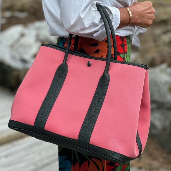 Hermès garden party 36 tote bag in pink canvas & black leather - Image 10