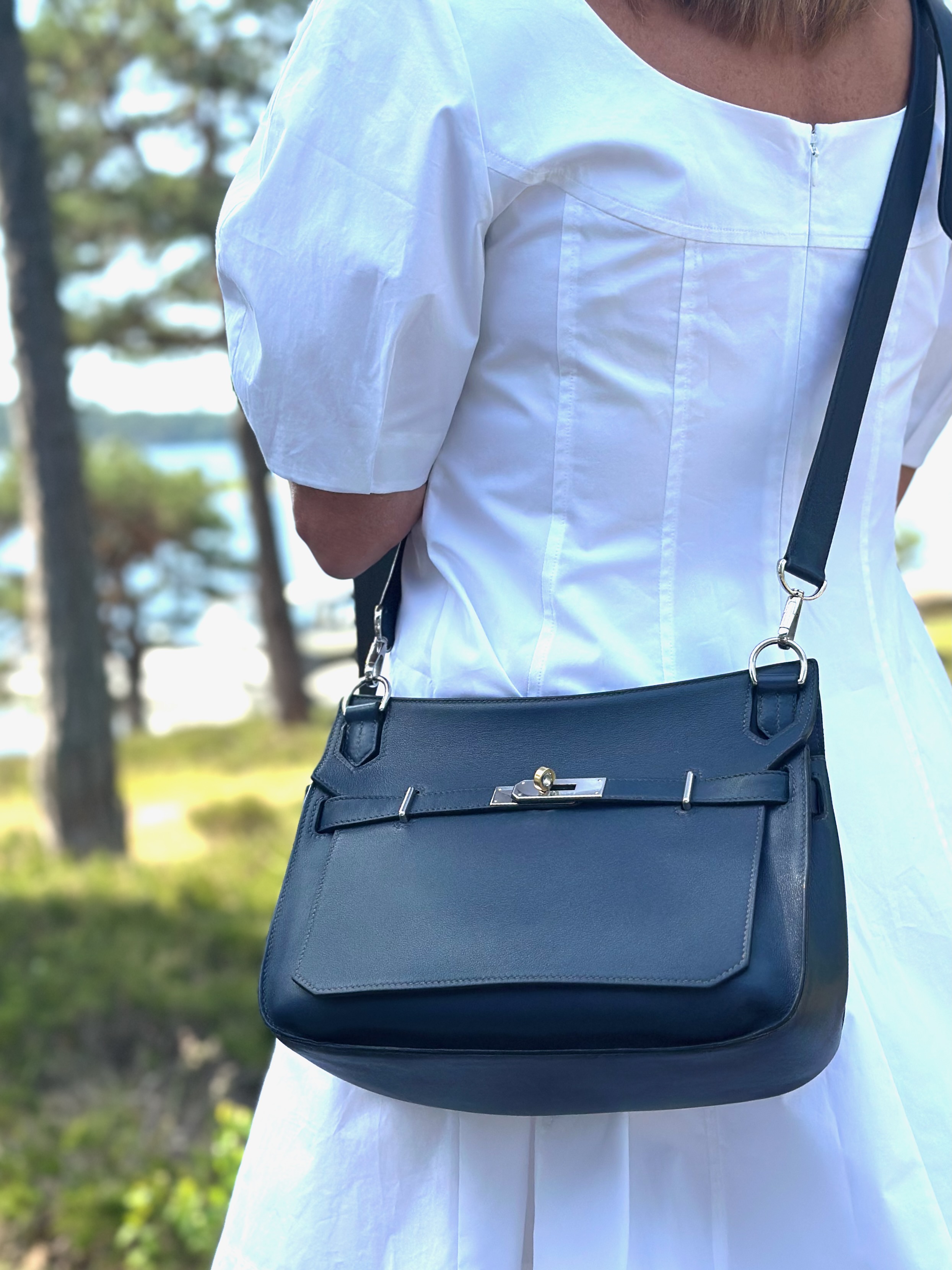 HERMÈS ショルダーバッグ Hermès Jypsière 28 Crossbody Bag in Dark Blue Swift Calf