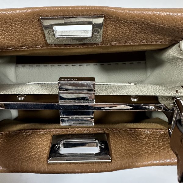 Fendi Peekaboo Small Väska i Brunt Grainat Läder - Bild 9