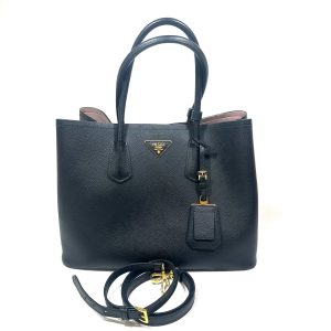 Prada designer bags väskor